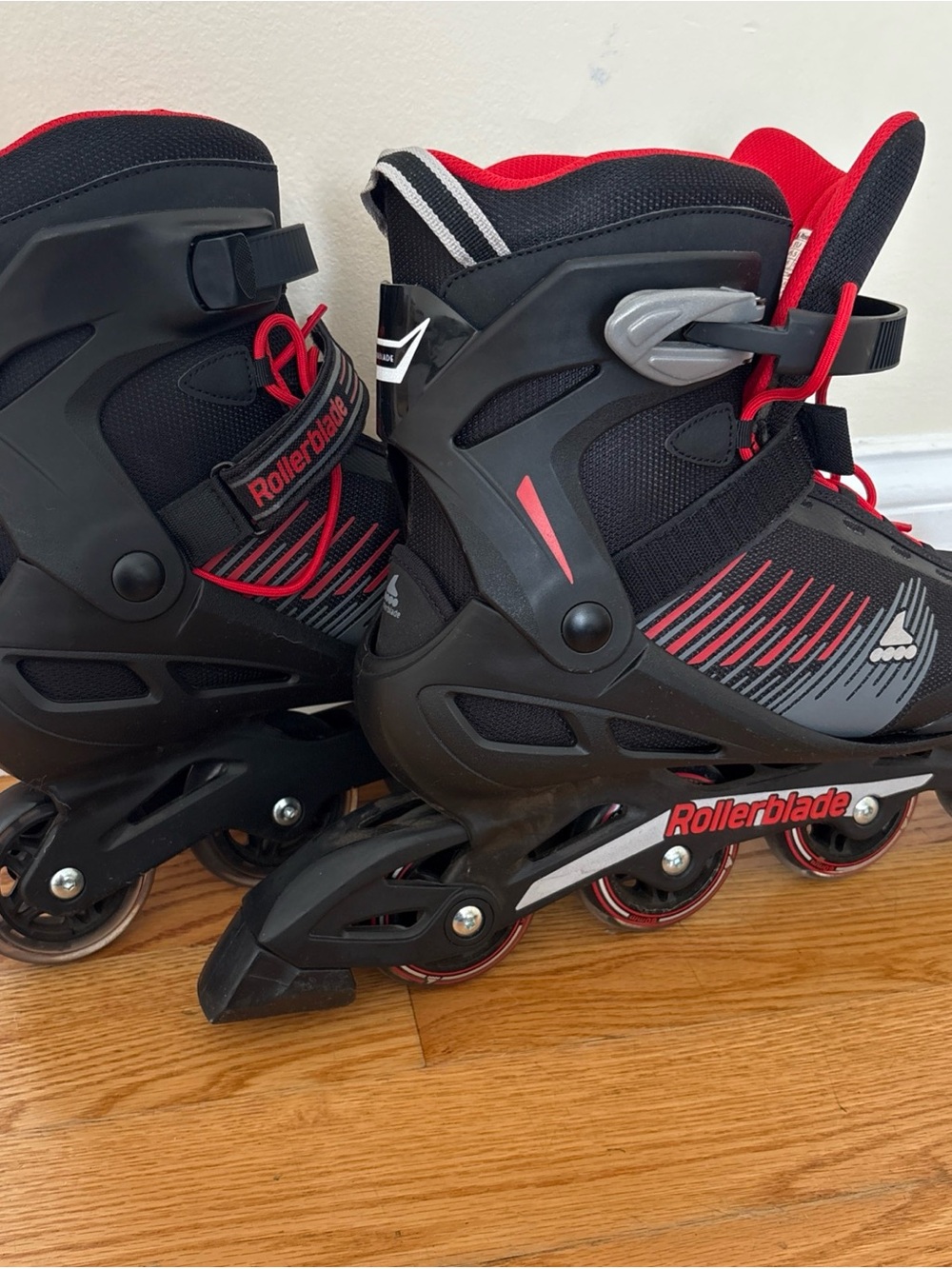 Rollerblade Men's Black and Red Inline Skates